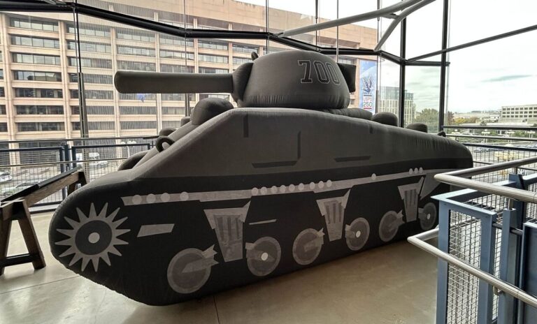 tanque de goma de la ghost army